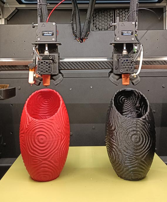Duplicate 3D Printing with DP300-IDEX 3D Printer